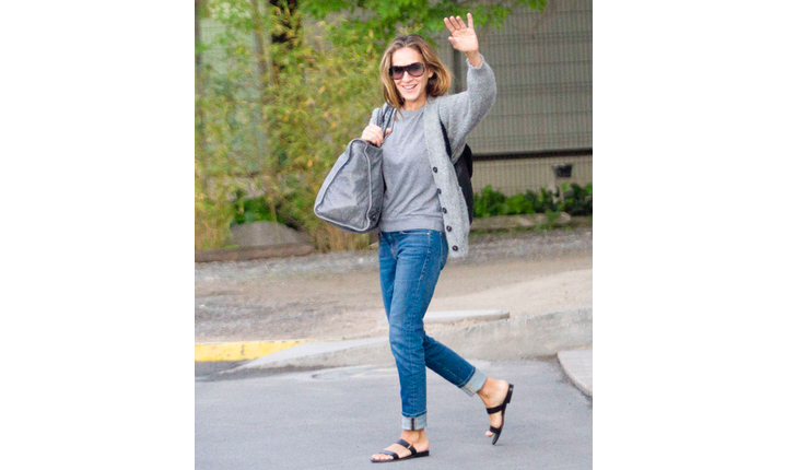 Sarah Jessica kan bära upp vilken vardagsoutfit som helst med bravur. Sarah Jessica kan bära upp vilken vardagsoutfit som helst med bravur.